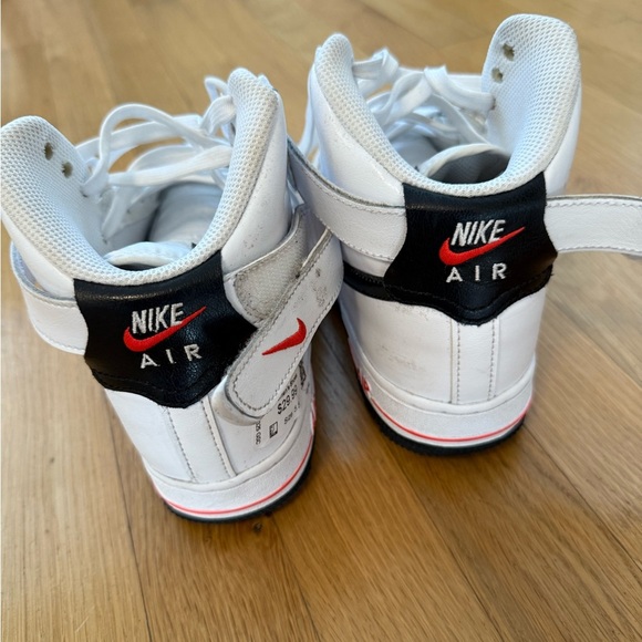 Nike Kids White and Black Air Sneakers - Picture 5 of 13